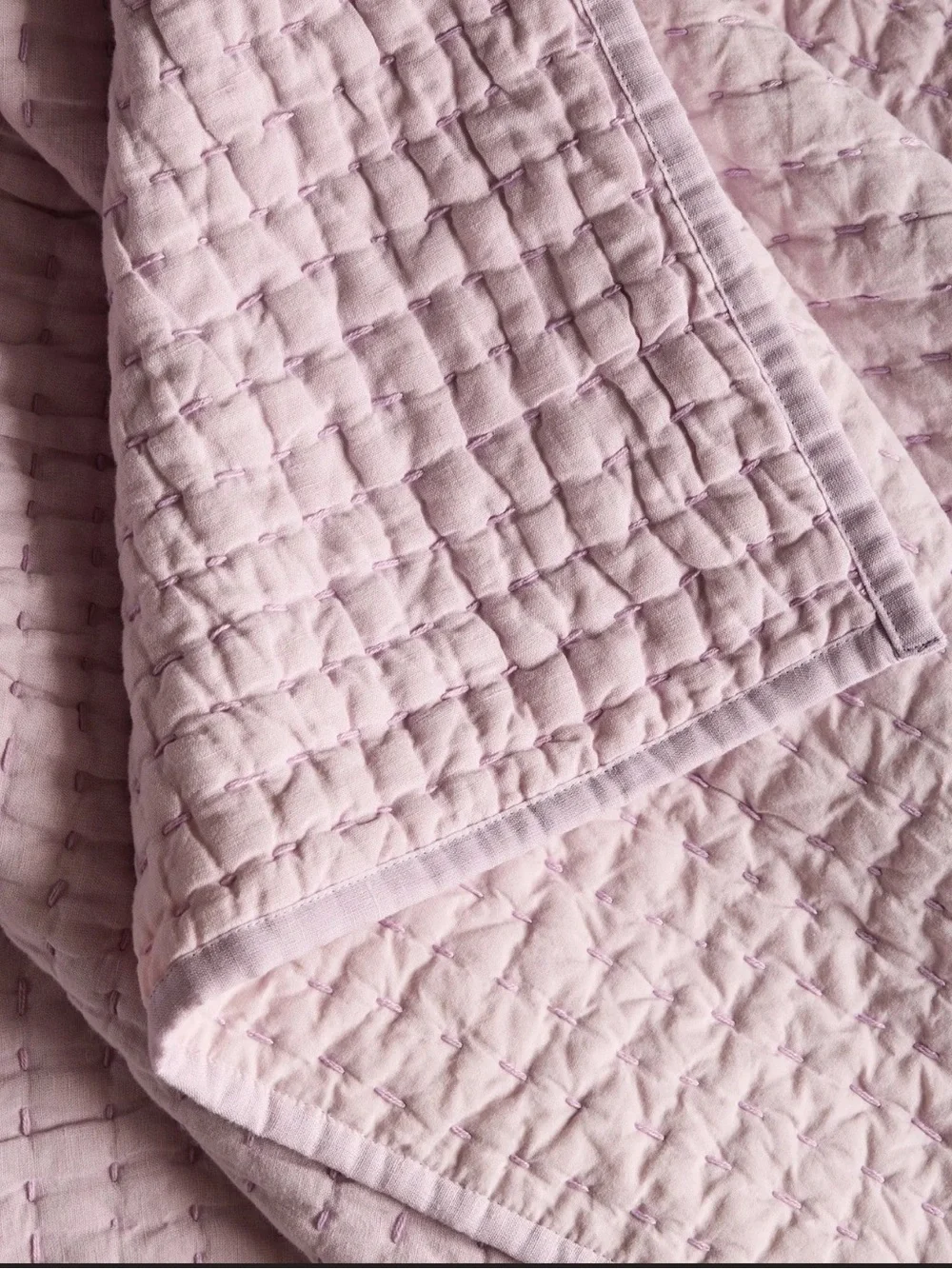 Quince European Linen and Cotton stitch Quilt in Orchid Twin 1099
